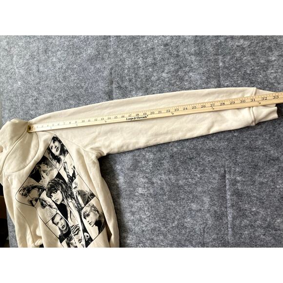 Taylor Swift hoodie concert The Eras tour Beige small pullover - Picture 7 of 8